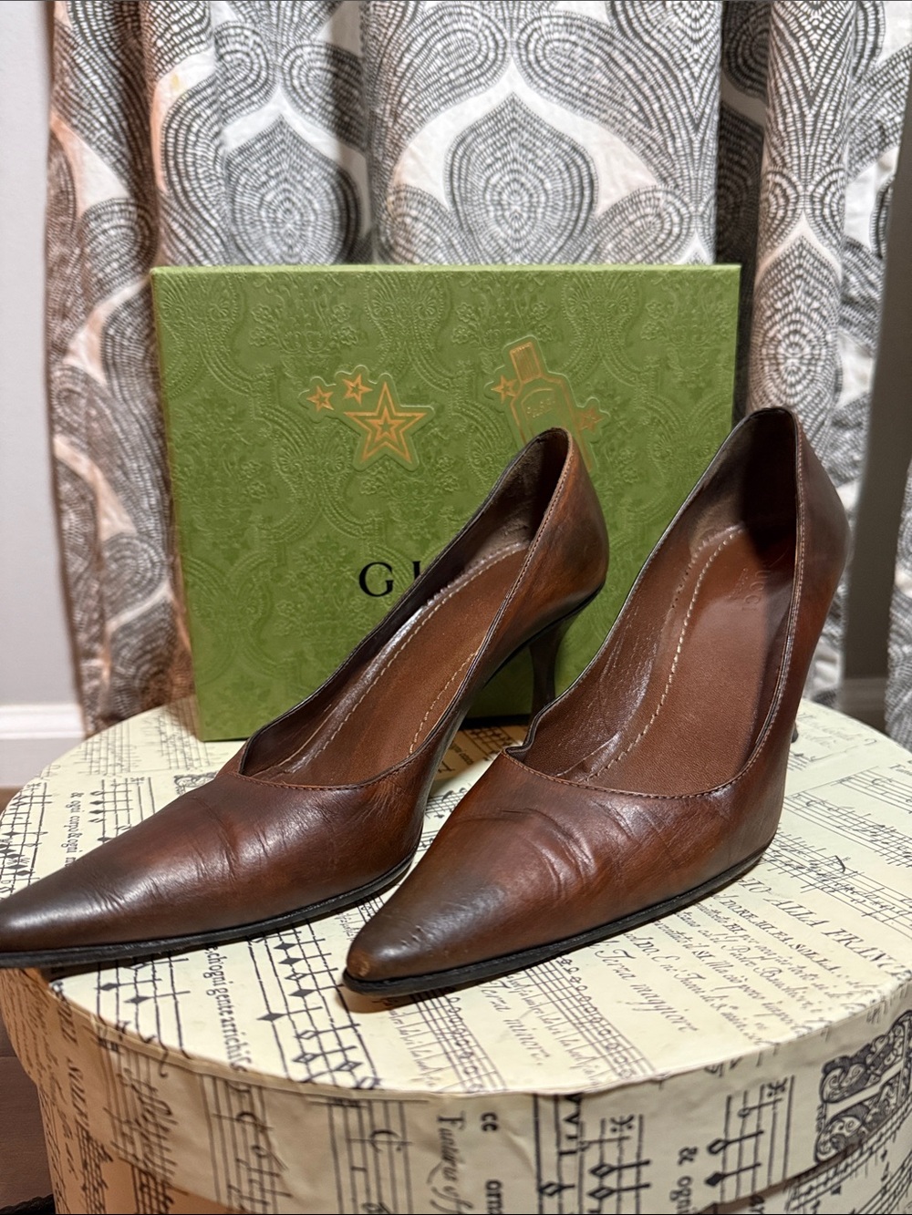 Vintage Gucci Brown Leather Pointed Toe Stiletto Pumps - Size 36C